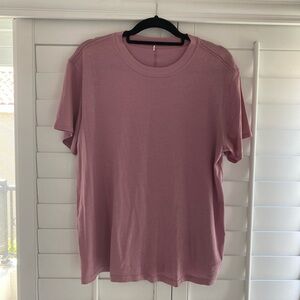 Lululemon Womens Classic Crew Neck T-Shirt - Dusty Rose Size 8